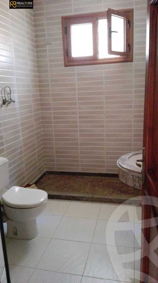 https://aqarmap.com.eg/en/listing/6303842-for-sale-cairo-el-sheikh-zayed-city-compounds-el-yasmeen-compound