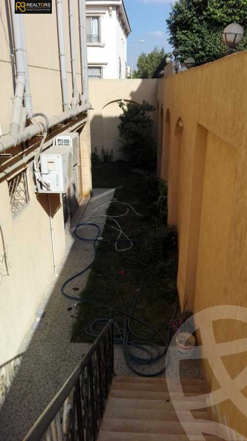 https://aqarmap.com.eg/en/listing/6303842-for-sale-cairo-el-sheikh-zayed-city-compounds-el-yasmeen-compound