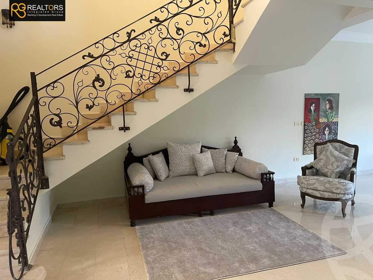 https://aqarmap.com.eg/en/listing/6303850-for-sale-cairo-el-sheikh-zayed-city-compounds-zayed-2000