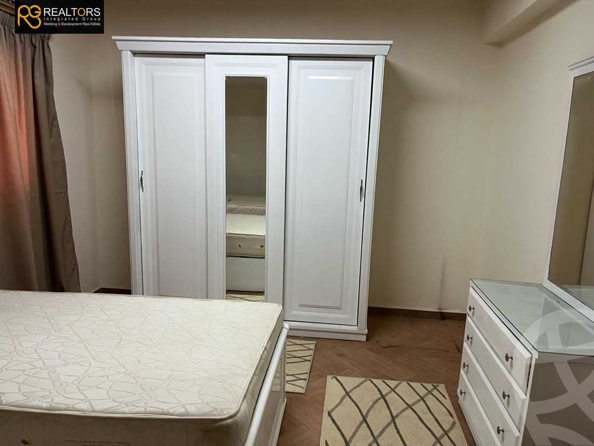 https://aqarmap.com.eg/en/listing/6303903-for-sale-cairo-el-sheikh-zayed-city-compounds-hadayek-el-mohandiseen