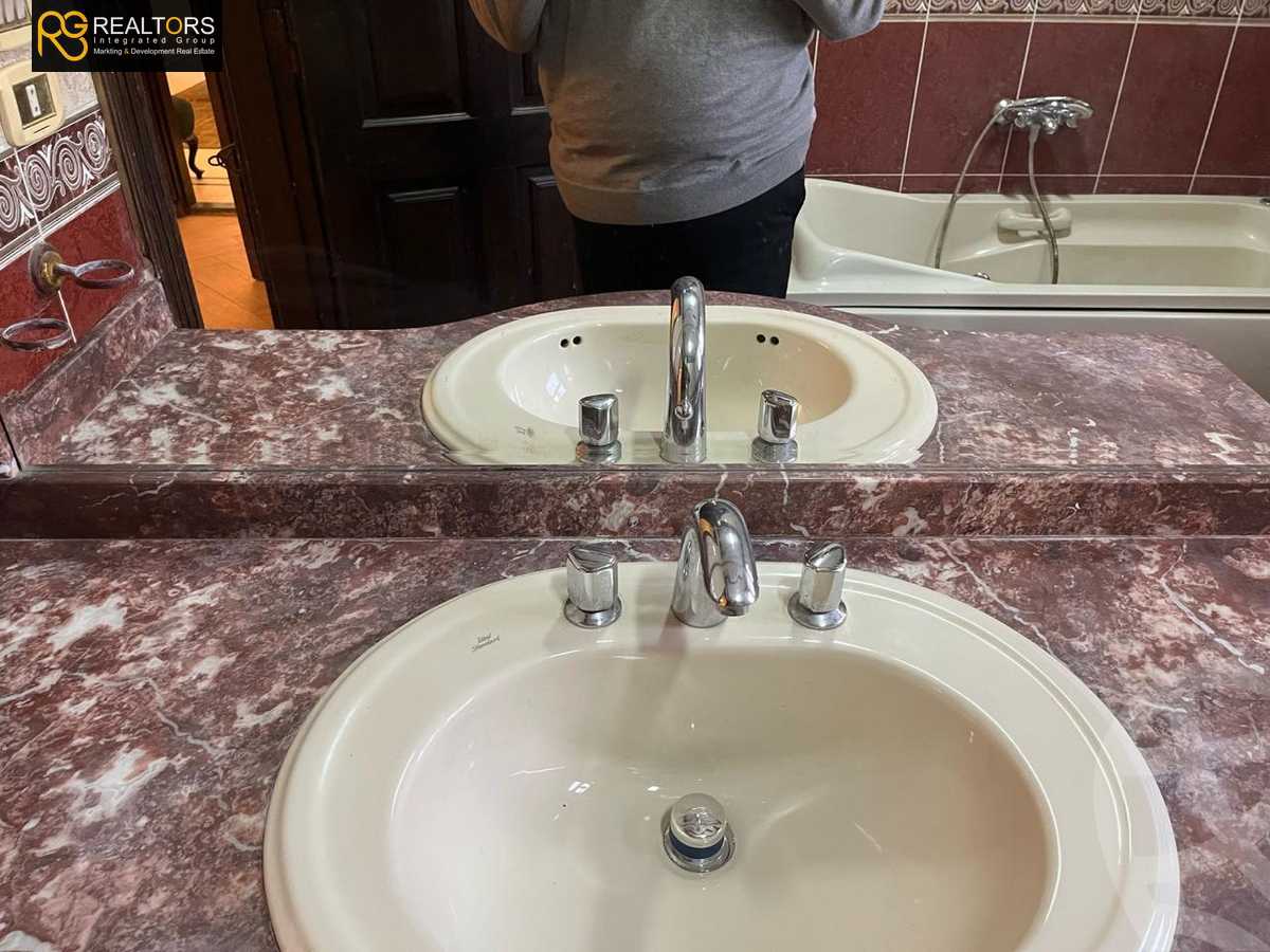 https://aqarmap.com.eg/en/listing/6303903-for-sale-cairo-el-sheikh-zayed-city-compounds-hadayek-el-mohandiseen