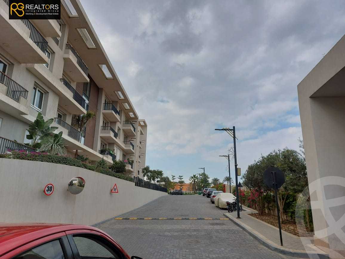 https://aqarmap.com.eg/en/listing/6303937-for-sale-cairo-el-sheikh-zayed-city-alex-cairo-desert-road-kmbwnd-fy-tryq-skndry-lshrwy