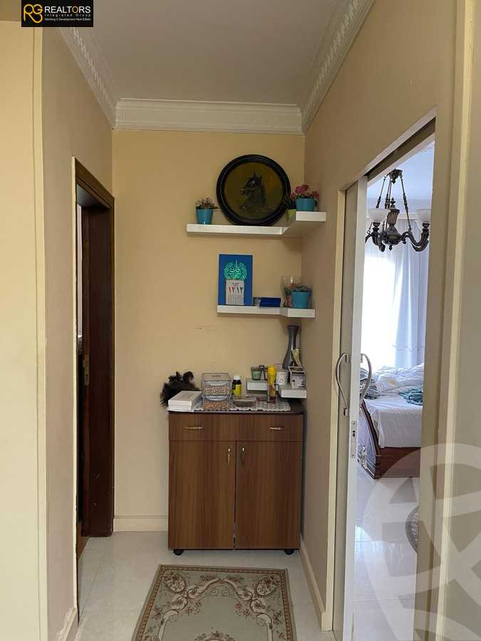 https://aqarmap.com.eg/en/listing/6304010-for-sale-cairo-el-sheikh-zayed-city-compounds-greens