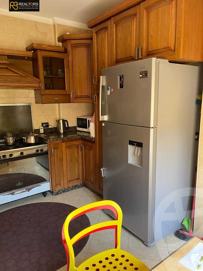 https://aqarmap.com.eg/en/listing/6304010-for-sale-cairo-el-sheikh-zayed-city-compounds-greens