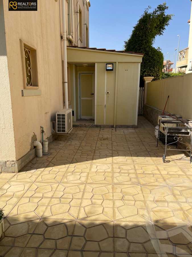 https://aqarmap.com.eg/en/listing/6304010-for-sale-cairo-el-sheikh-zayed-city-compounds-greens