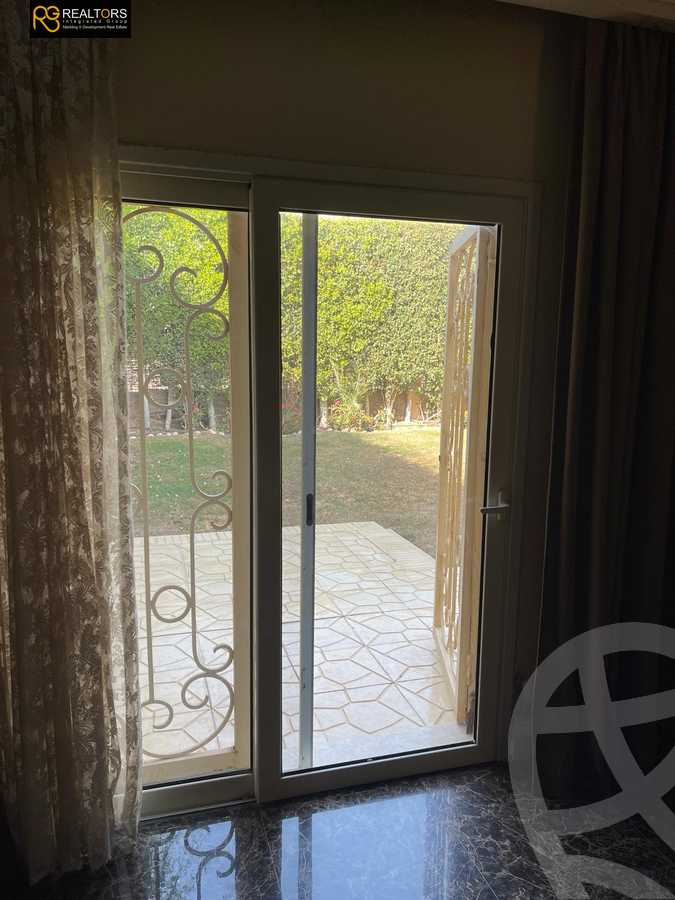 https://aqarmap.com.eg/en/listing/6304010-for-sale-cairo-el-sheikh-zayed-city-compounds-greens