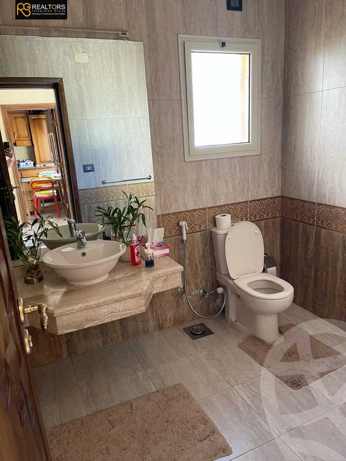 https://aqarmap.com.eg/en/listing/6304010-for-sale-cairo-el-sheikh-zayed-city-compounds-greens