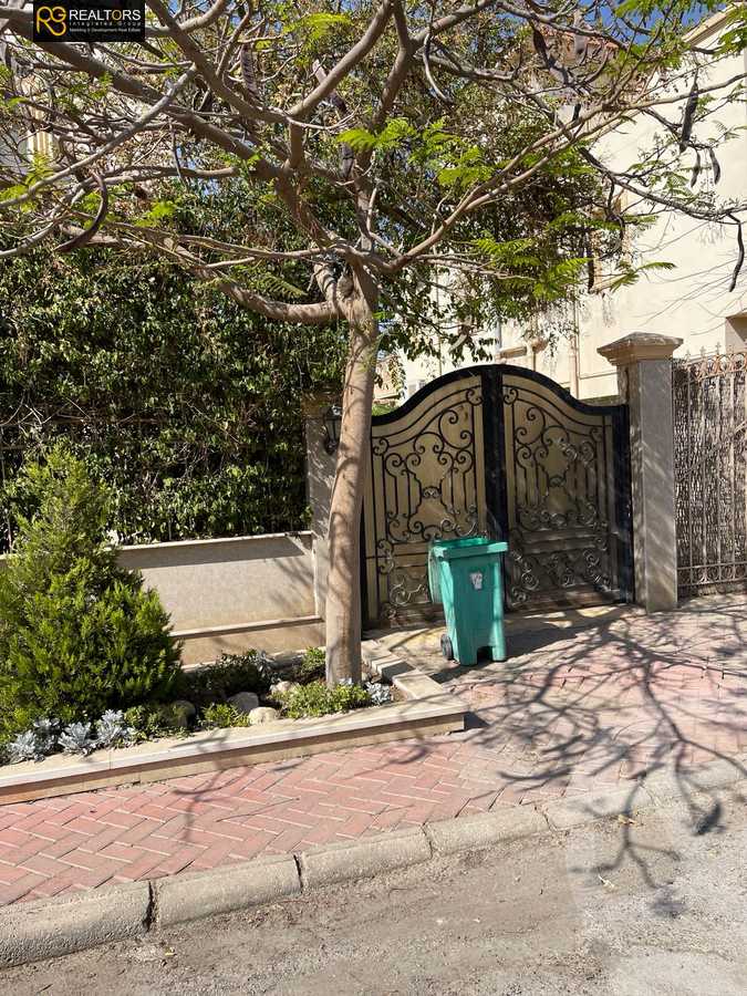 https://aqarmap.com.eg/en/listing/6304010-for-sale-cairo-el-sheikh-zayed-city-compounds-greens