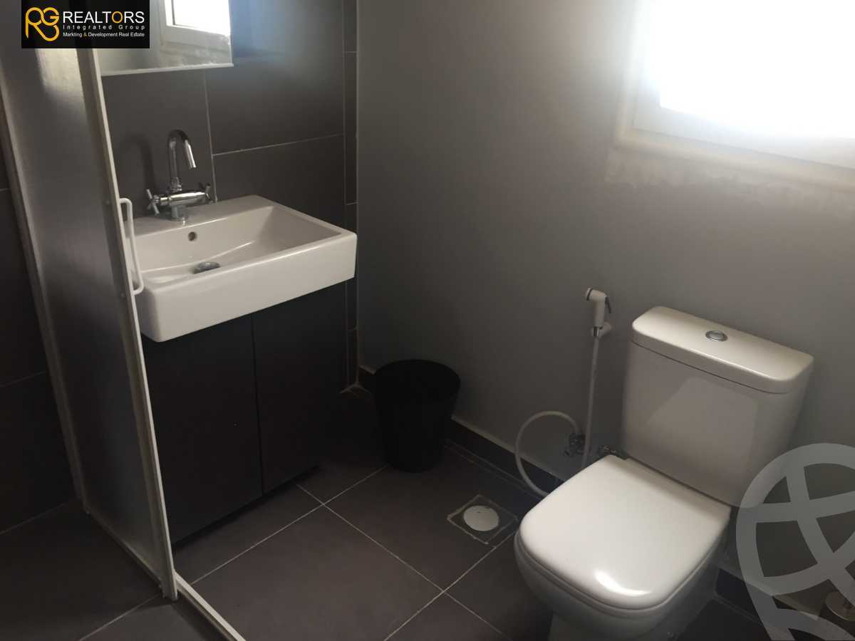 https://aqarmap.com.eg/en/listing/6304156-for-sale-cairo-el-sheikh-zayed-city-compounds-meadows-park