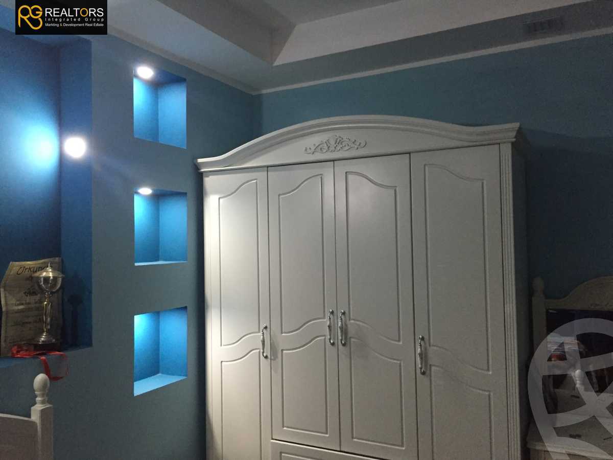 https://aqarmap.com.eg/en/listing/6304156-for-sale-cairo-el-sheikh-zayed-city-compounds-meadows-park