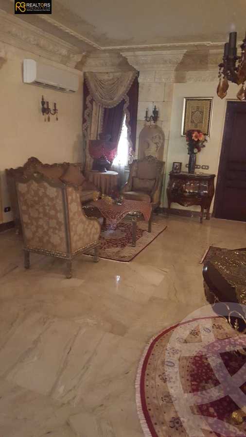 https://aqarmap.com.eg/en/listing/6304190-for-sale-cairo-el-sheikh-zayed-city-compounds-royal-city
