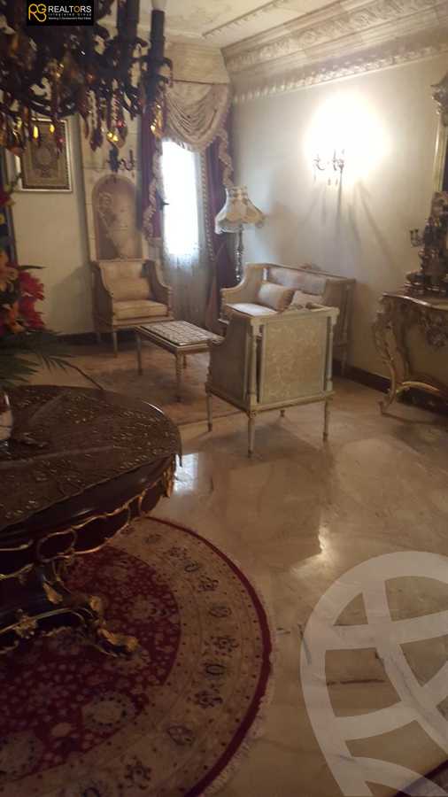 https://aqarmap.com.eg/en/listing/6304190-for-sale-cairo-el-sheikh-zayed-city-compounds-royal-city