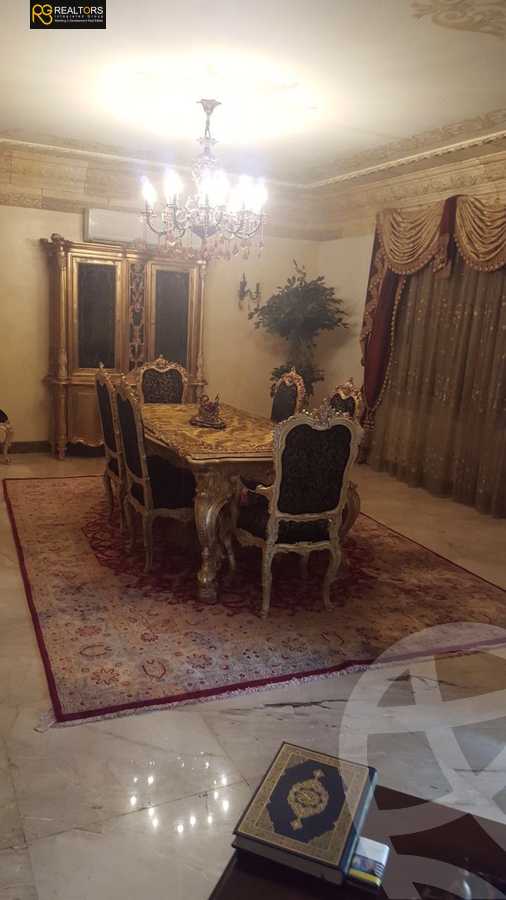https://aqarmap.com.eg/en/listing/6304190-for-sale-cairo-el-sheikh-zayed-city-compounds-royal-city