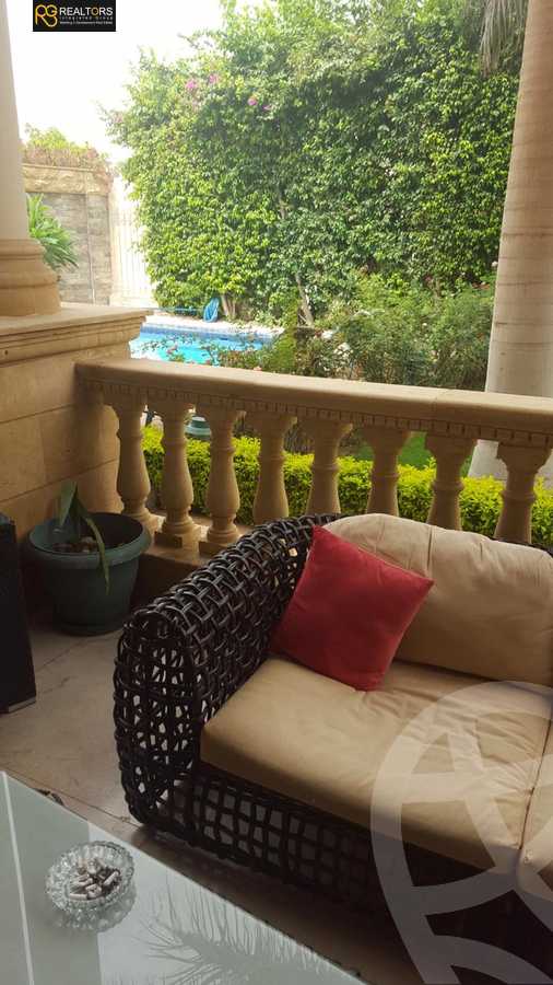 https://aqarmap.com.eg/en/listing/6304190-for-sale-cairo-el-sheikh-zayed-city-compounds-royal-city