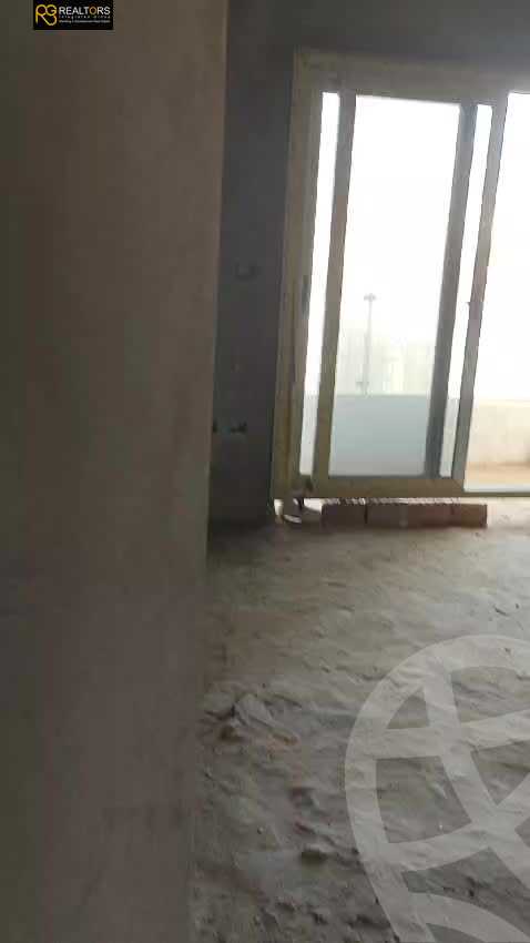 https://aqarmap.com.eg/ar/listing/6304231-for-sale-cairo-el-sheikh-zayed-city-compounds-el-khamayel