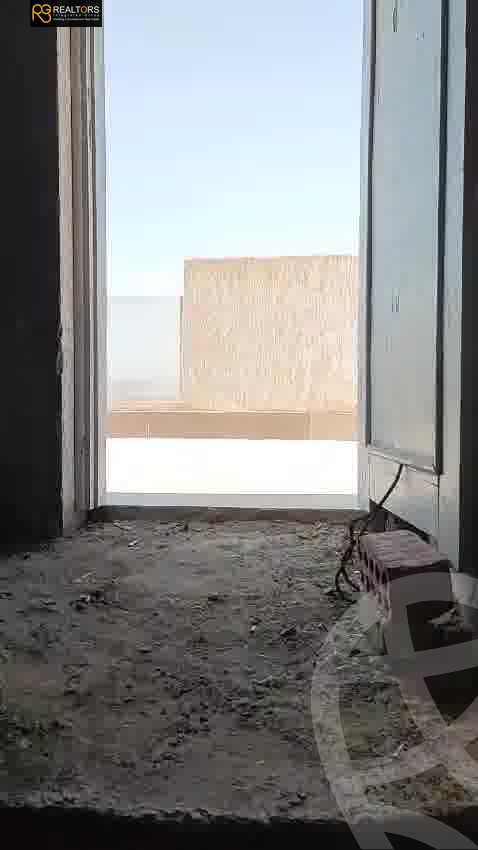https://aqarmap.com.eg/ar/listing/6304231-for-sale-cairo-el-sheikh-zayed-city-compounds-el-khamayel