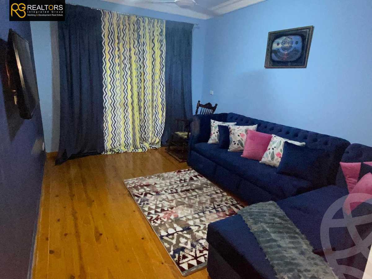 https://aqarmap.com.eg/ar/listing/6316160-for-sale-cairo-6th-of-october-hadaeq-october-kmbwnd-fy-hdyq-ktwbr-hay-el-ashgar