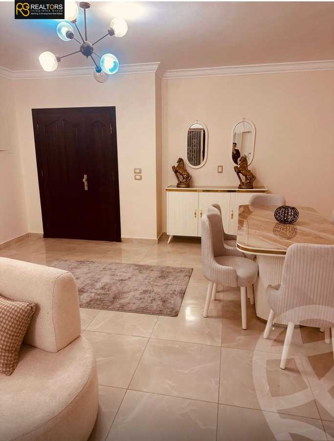 https://aqarmap.com.eg/en/listing/6316206-for-rent-cairo-el-sheikh-zayed-city-compounds-el-khamayel