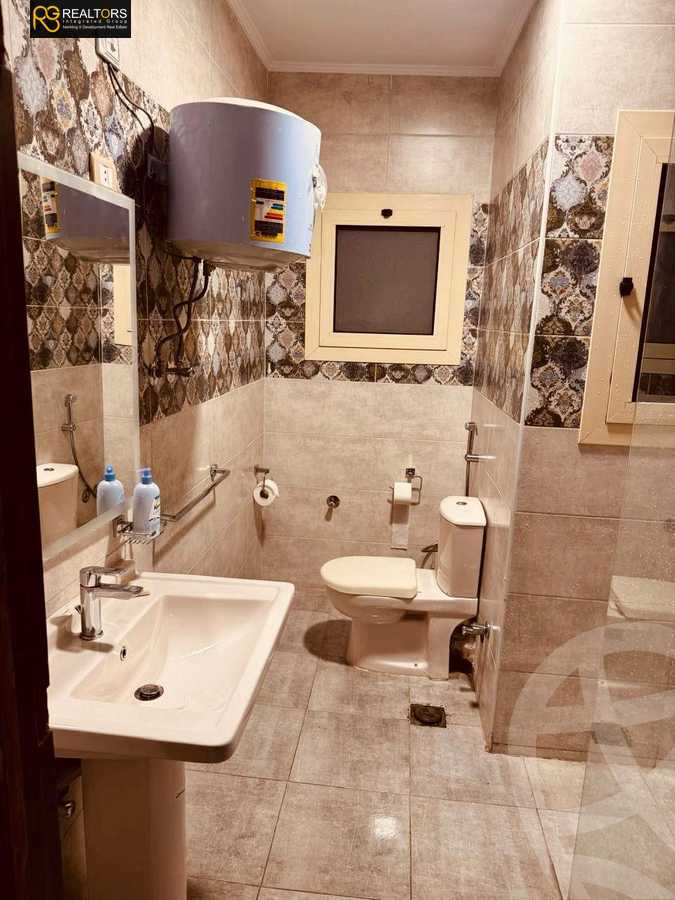 https://aqarmap.com.eg/en/listing/6316206-for-rent-cairo-el-sheikh-zayed-city-compounds-el-khamayel