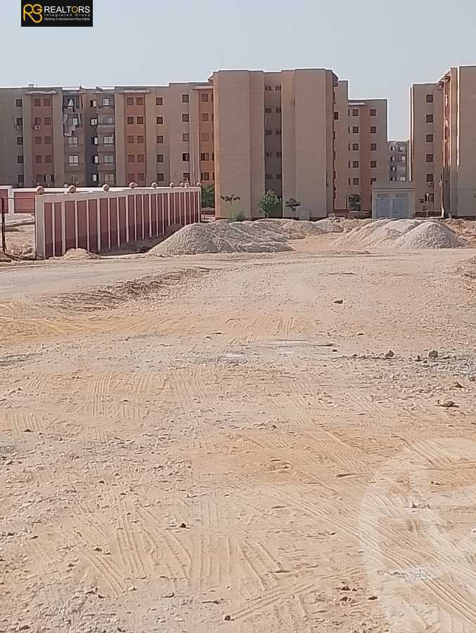 https://aqarmap.com.eg/ar/listing/6316323-for-sale-cairo-6th-of-october-hadaeq-october-social-housing-800-acre
