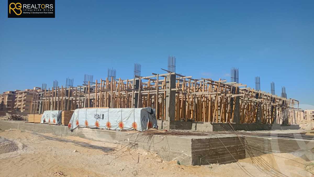 https://aqarmap.com.eg/en/listing/6317396-for-sale-cairo-new-cairo-compounds-hyde-park-park-corner-hyde-park