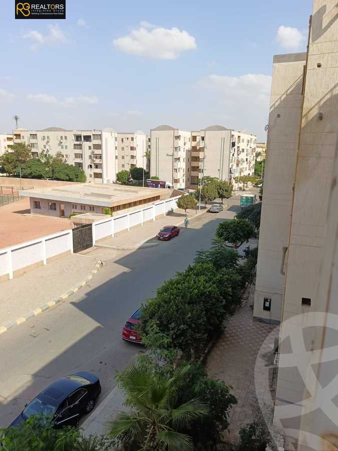https://aqarmap.com.eg/en/listing/6352910-for-sale-cairo-el-sheikh-zayed-city-el-hay-elawel-street-10