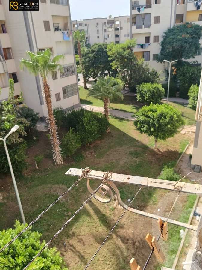 https://aqarmap.com.eg/en/listing/6352910-for-sale-cairo-el-sheikh-zayed-city-el-hay-elawel-street-10