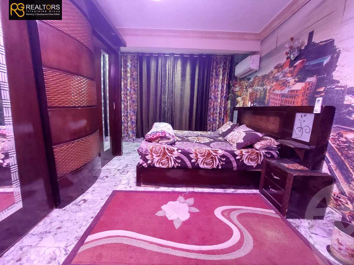 https://aqarmap.com.eg/en/listing/6385607-for-sale-cairo-el-sheikh-zayed-city-el-hay-elawel-street-10