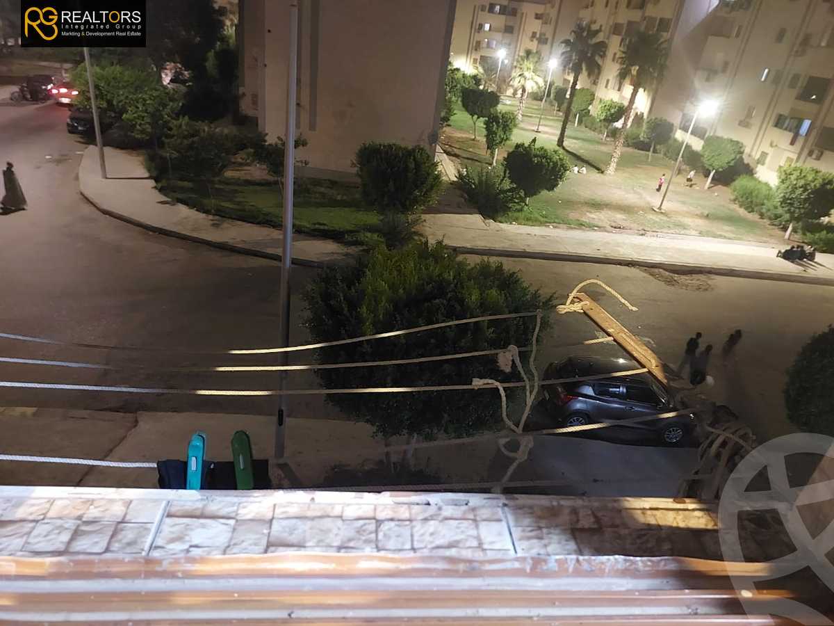 https://aqarmap.com.eg/en/listing/6385607-for-sale-cairo-el-sheikh-zayed-city-el-hay-elawel-street-10