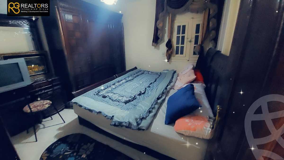 https://aqarmap.com.eg/ar/listing/6385652-for-sale-cairo-6th-of-october-el-ahyaa-neighborhood-3rd-al-hay-al-thalith-st