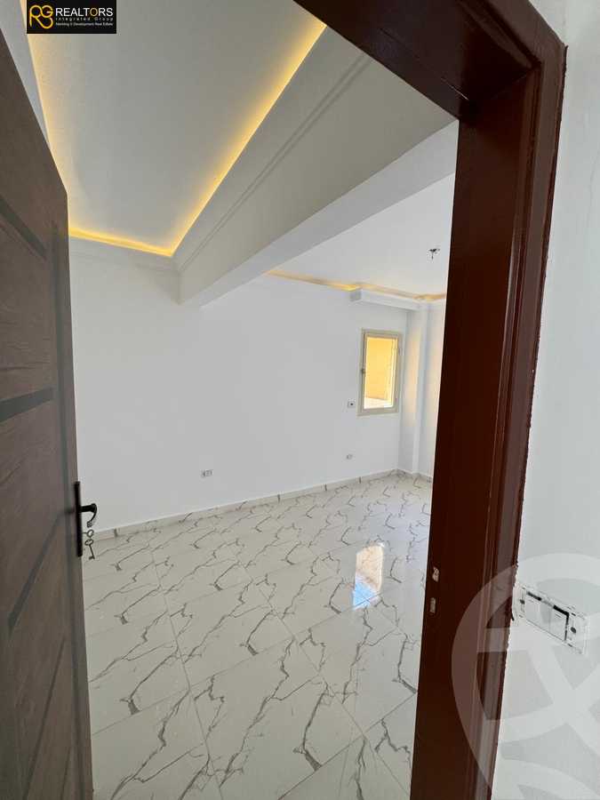 https://aqarmap.com.eg/ar/listing/6387640-for-sale-cairo-6th-of-october-hadaeq-october-kmbwnd-fy-hdyq-ktwbr-djlh-blmz-m-mr-lmrshdy