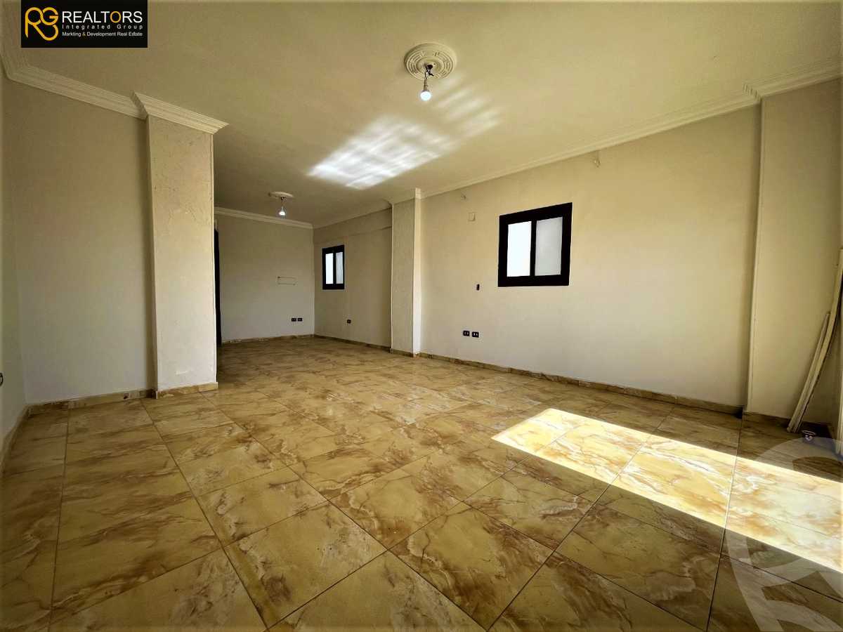 https://aqarmap.com.eg/ar/listing/6461960-for-sale-cairo-el-sheikh-zayed-city-el-hay-el-hady-ashaer-area-4-el-marwa-st