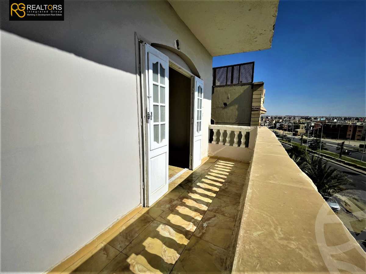 https://aqarmap.com.eg/ar/listing/6461960-for-sale-cairo-el-sheikh-zayed-city-el-hay-el-hady-ashaer-area-4-el-marwa-st