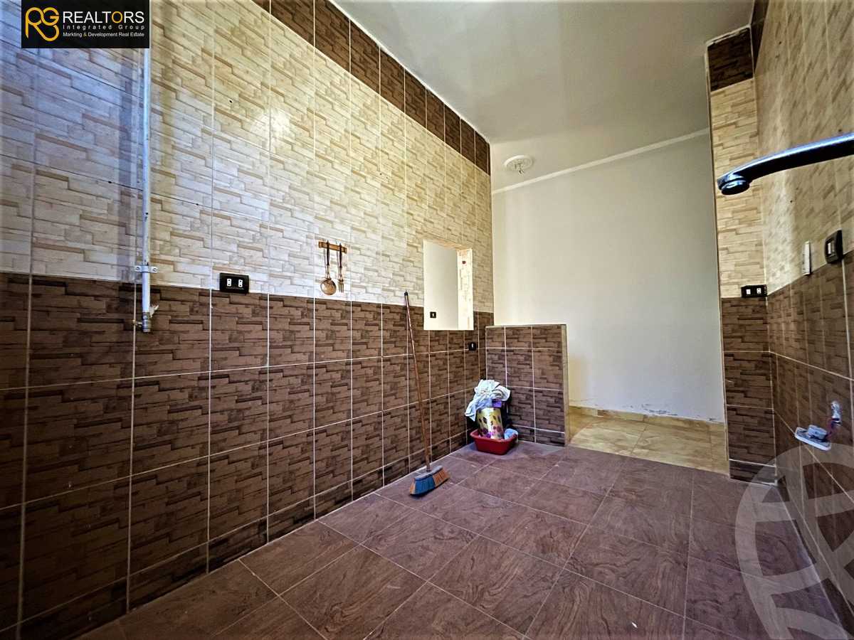 https://aqarmap.com.eg/ar/listing/6461960-for-sale-cairo-el-sheikh-zayed-city-el-hay-el-hady-ashaer-area-4-el-marwa-st