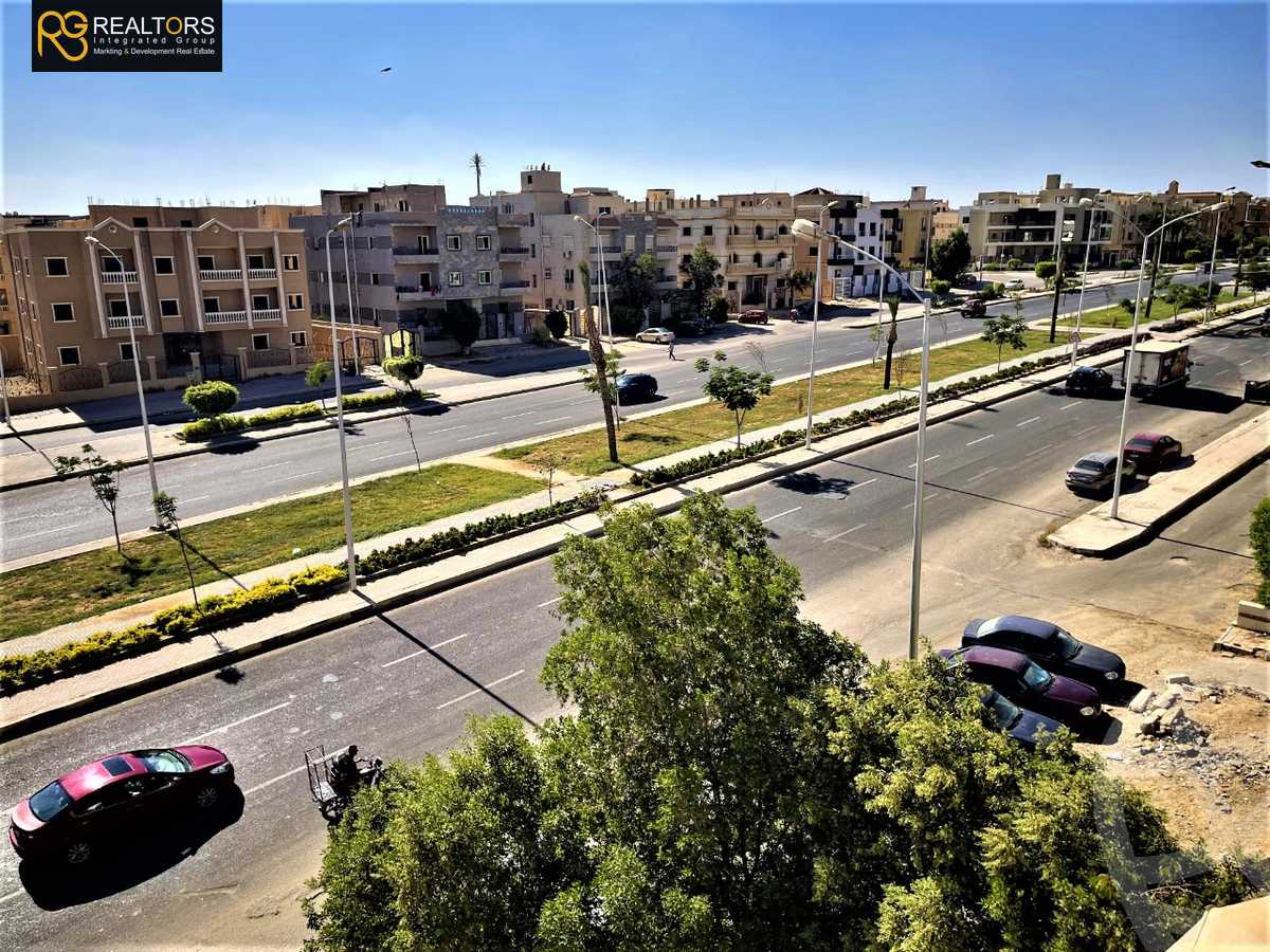 https://aqarmap.com.eg/ar/listing/6461960-for-sale-cairo-el-sheikh-zayed-city-el-hay-el-hady-ashaer-area-4-el-marwa-st