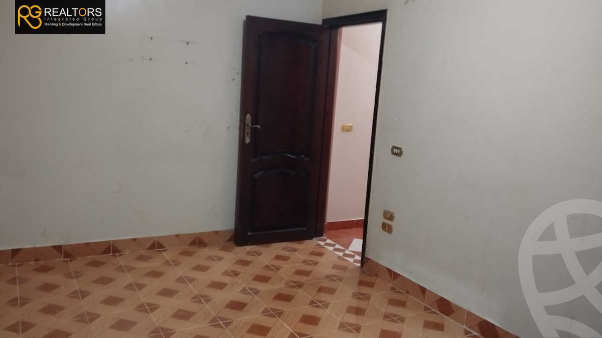 https://aqarmap.com.eg/ar/listing/6529198-for-sale-cairo-6th-of-october-el-ahyaa-neighborhood-3rd-al-hay-al-thalith-st