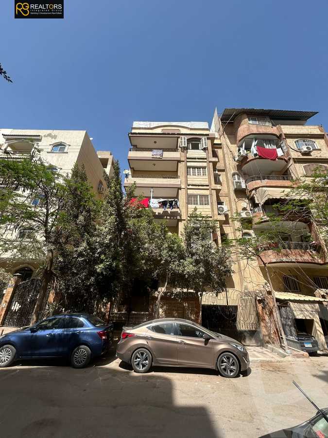 https://aqarmap.com.eg/ar/listing/6530549-for-sale-cairo-6th-of-october-el-ahyaa-neighborhood-3rd-street-30