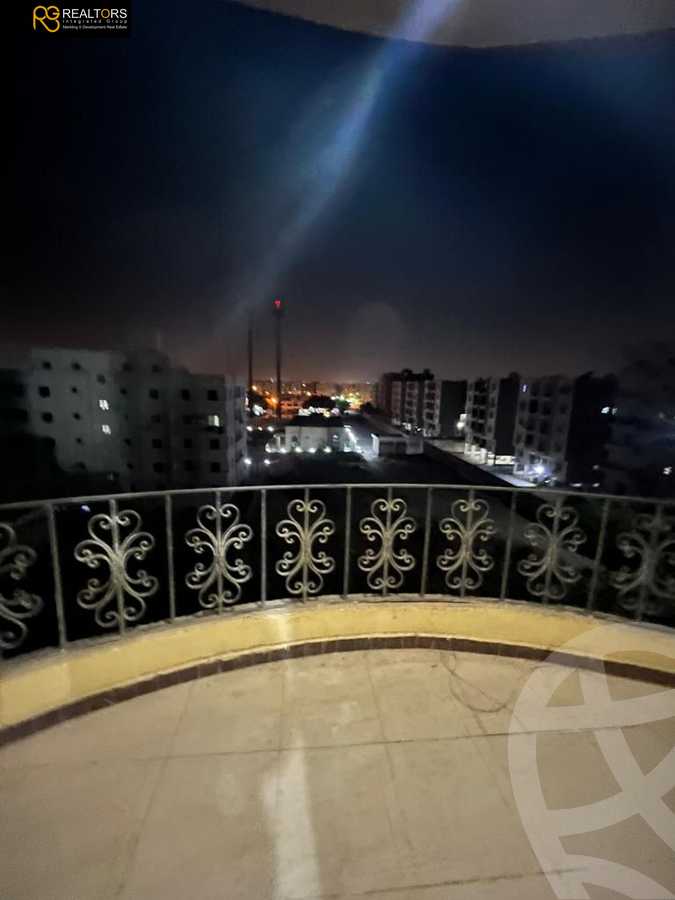 https://aqarmap.com.eg/en/listing/6532784-for-sale-cairo-6th-of-october-el-ahyaa-neighborhood-11th