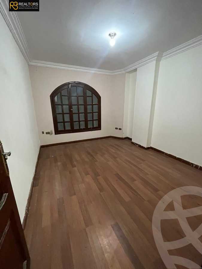https://aqarmap.com.eg/en/listing/6532784-for-sale-cairo-6th-of-october-el-ahyaa-neighborhood-11th