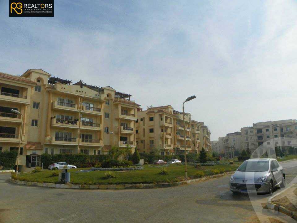 https://aqarmap.com.eg/en/listing/6533229-for-sale-cairo-6th-of-october-compounds-family-land