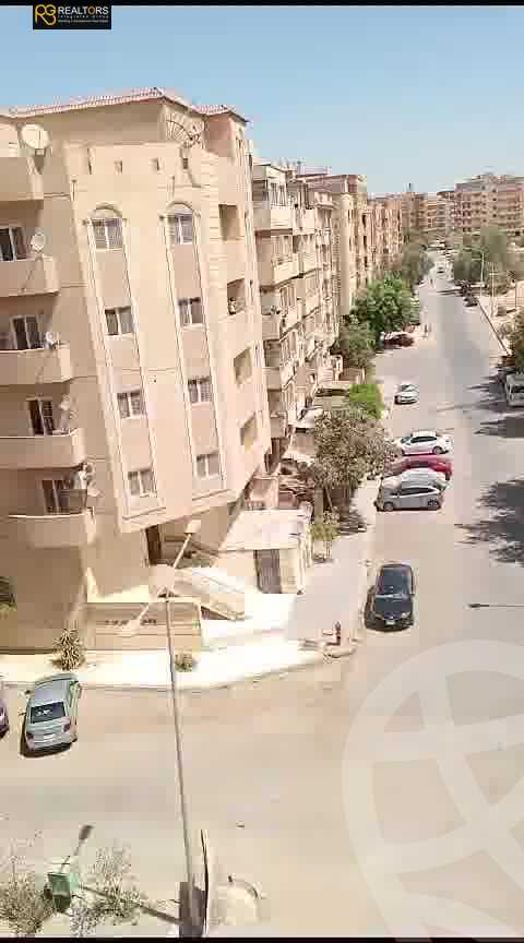 https://aqarmap.com.eg/en/listing/6534856-for-sale-cairo-6th-of-october-el-ahyaa-neighborhood-3rd-street-50