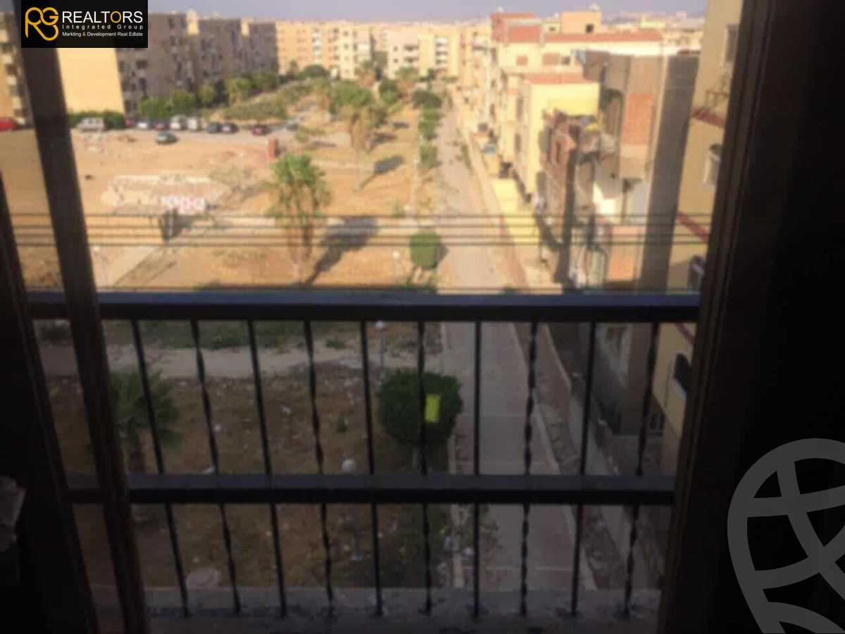https://aqarmap.com.eg/en/listing/6537915-for-sale-cairo-el-sheikh-zayed-city-el-hay-el-hady-ashaer-area-4-street-42