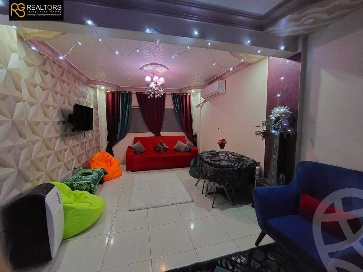 https://aqarmap.com.eg/en/listing/6537963-for-sale-cairo-el-sheikh-zayed-city-el-hay-elawel-street-10