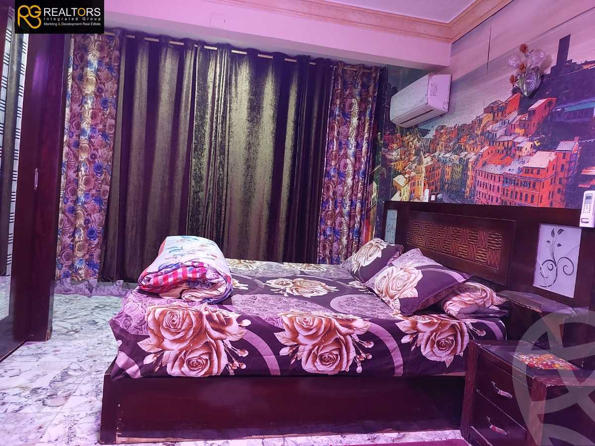 https://aqarmap.com.eg/en/listing/6537963-for-sale-cairo-el-sheikh-zayed-city-el-hay-elawel-street-10