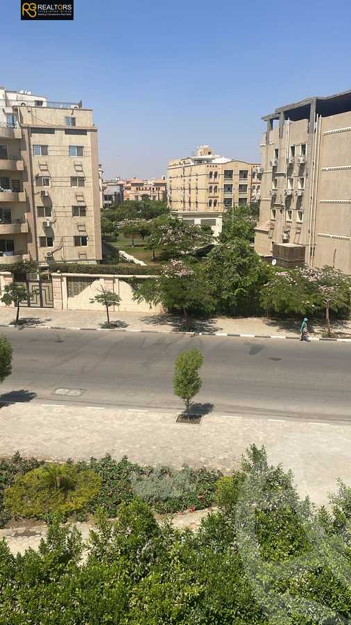 https://aqarmap.com.eg/ar/listing/6538053-for-sale-cairo-el-sheikh-zayed-city-compounds-beverly-hills