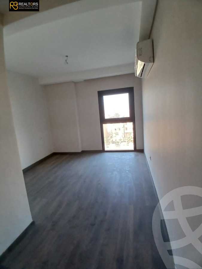 https://aqarmap.com.eg/en/listing/6538395-for-sale-cairo-el-sheikh-zayed-city-compounds-zyd-wr-llttwyr-z-tower