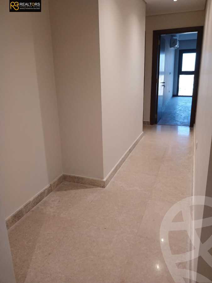 https://aqarmap.com.eg/en/listing/6538395-for-sale-cairo-el-sheikh-zayed-city-compounds-zyd-wr-llttwyr-z-tower