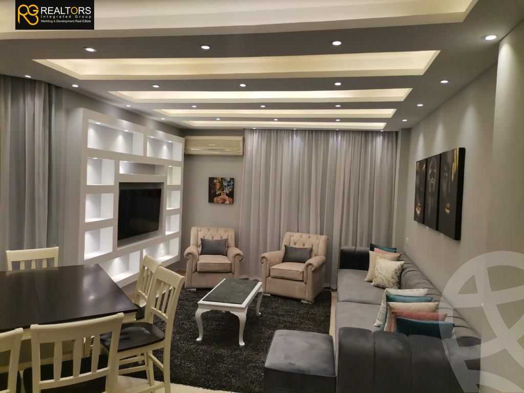 https://aqarmap.com.eg/ar/listing/6538543-for-sale-cairo-el-sheikh-zayed-city-compounds-kmbwnd-ljwmn