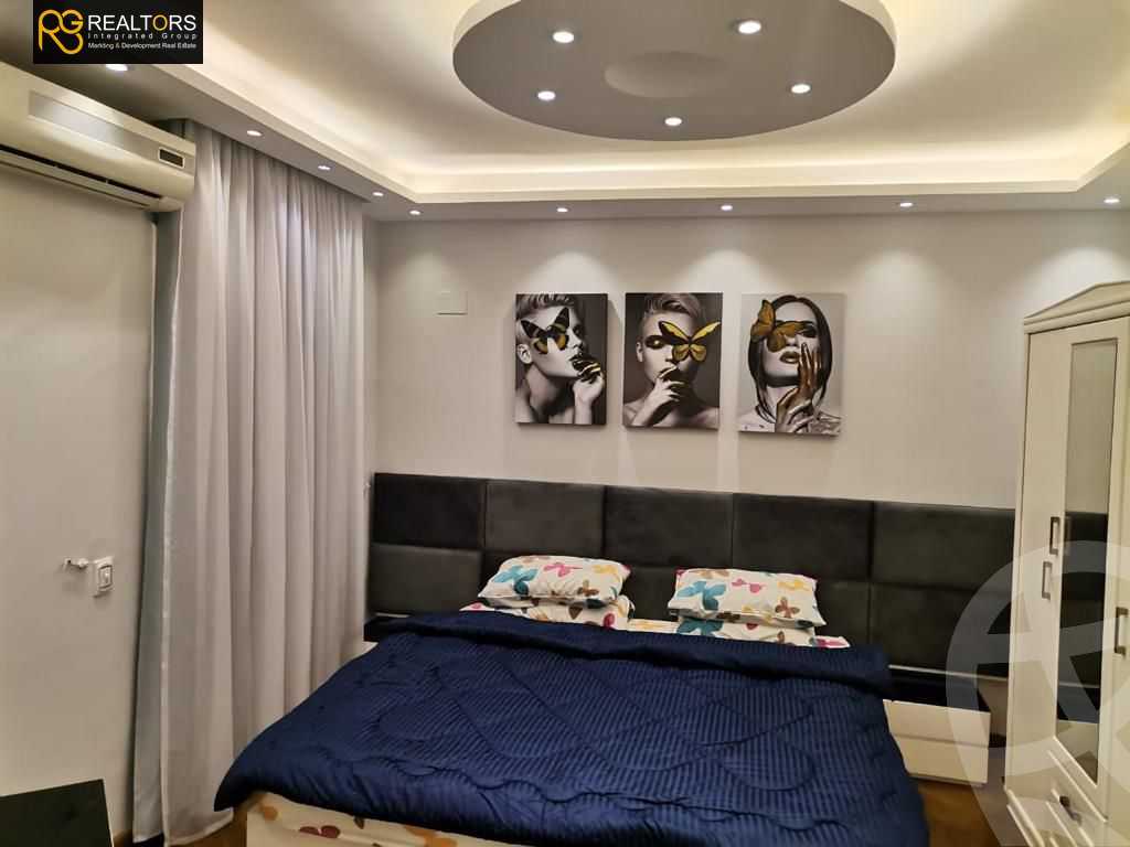 https://aqarmap.com.eg/ar/listing/6538543-for-sale-cairo-el-sheikh-zayed-city-compounds-kmbwnd-ljwmn
