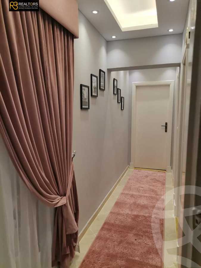 https://aqarmap.com.eg/ar/listing/6538543-for-sale-cairo-el-sheikh-zayed-city-compounds-kmbwnd-ljwmn